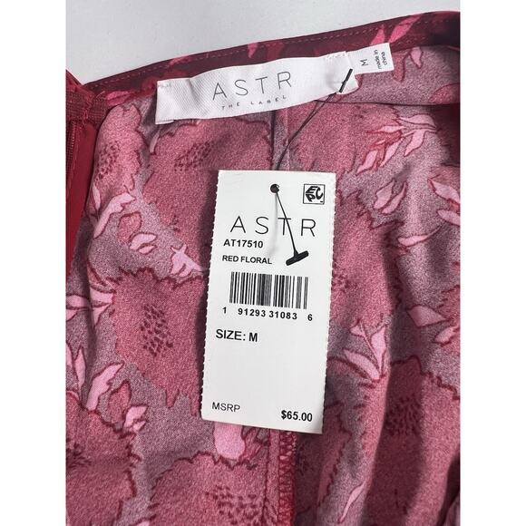 ASTR the Label Women’s Medium FLORAL MOCK NECK COWL DRAPE TOP in Red Floral - Picture 4 of 7